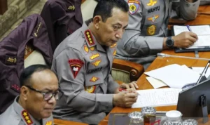 raker-komisi-iii-dpr-dengan-kapolri-2714498.jpg